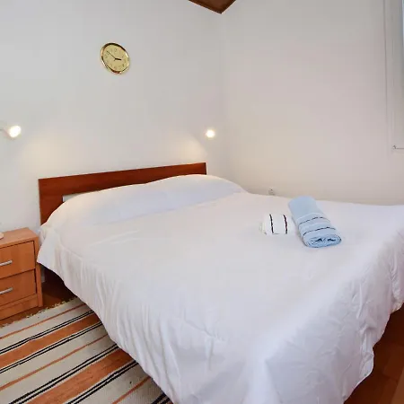 Tatil Evi Peter By Interhome Prigradica